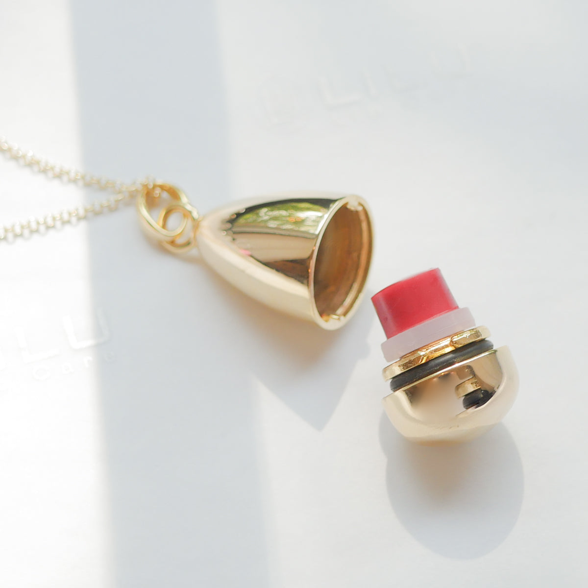 CAMILLE GOLD REFILLABLE LIP BALM NECKLACE | LiLu Lip Care