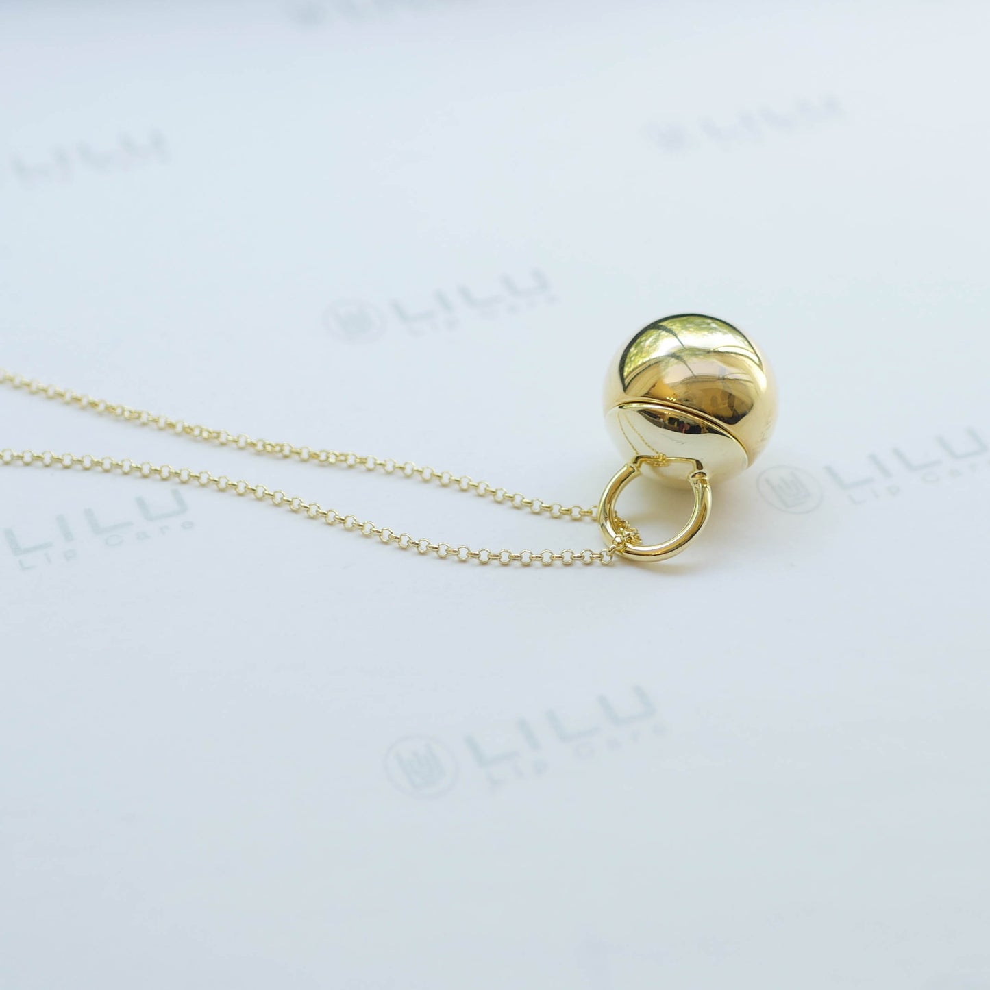 COSETTE GOLD REFILLABLE LIP BALM NECKLACE  | LiLu Lip Care