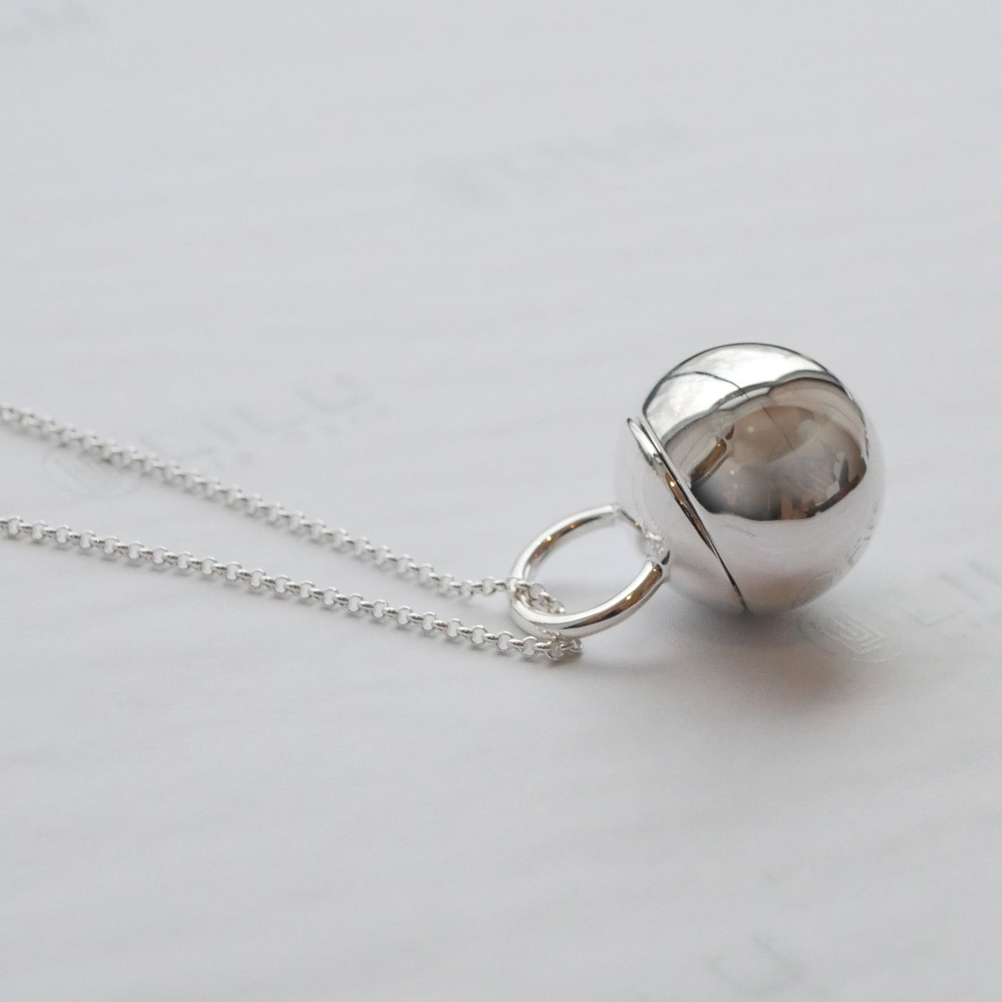 LiLu Lip Balm Necklace COSETTE SILVER PLATED with 8 Lip Balm Refills or DIY Refills - Use Your Balm