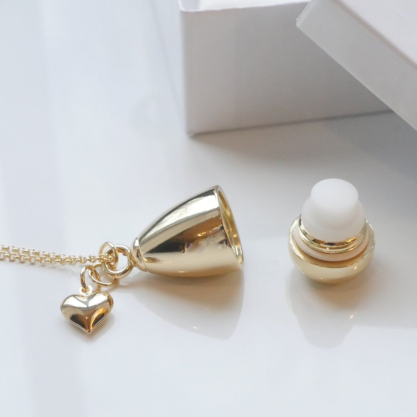 Lilu Lip Balm Necklace LEXI GOLD w/ HEART CHARM includes 8 Refills or DIY Refills Use Your Balm