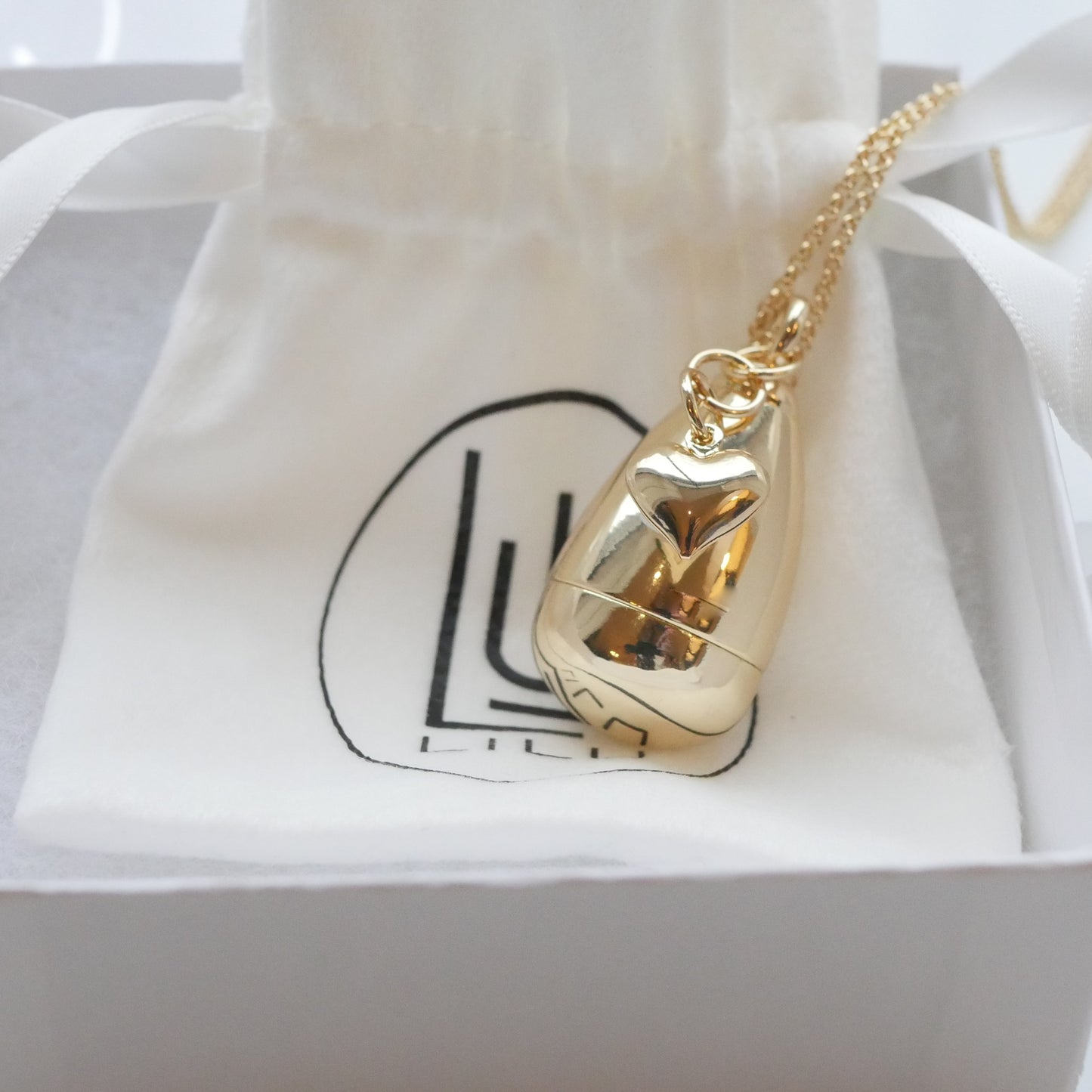 Lilu Lip Balm Necklace LEXI GOLD w/ HEART CHARM includes 8 Refills or DIY Refills Use Your Balm