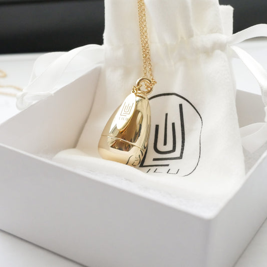 NEW!  Lilu Lip Balm Necklace Lexi Gold with 8 Refills or DIY Refills Use Your Balm