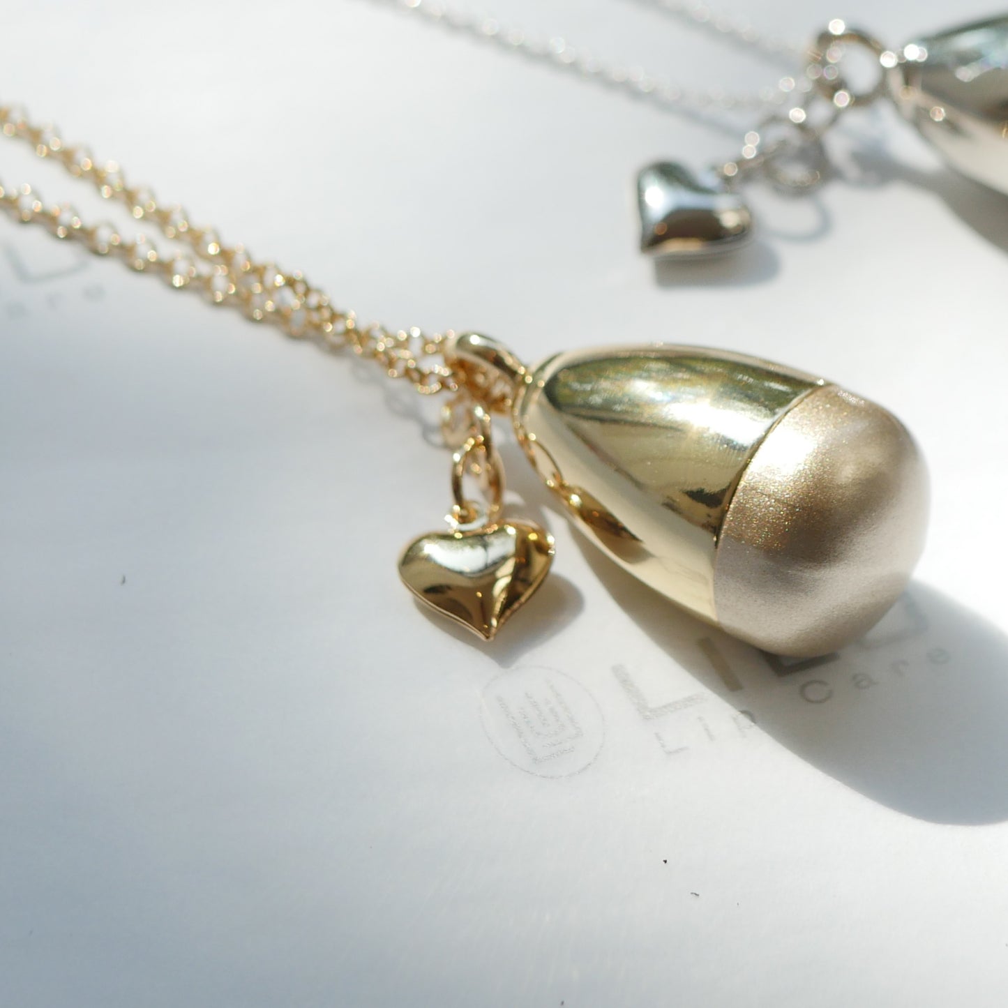 LEXI GOLD HEART REFILLABLE LIP BALM NECKLACE | LiLu Lip Care