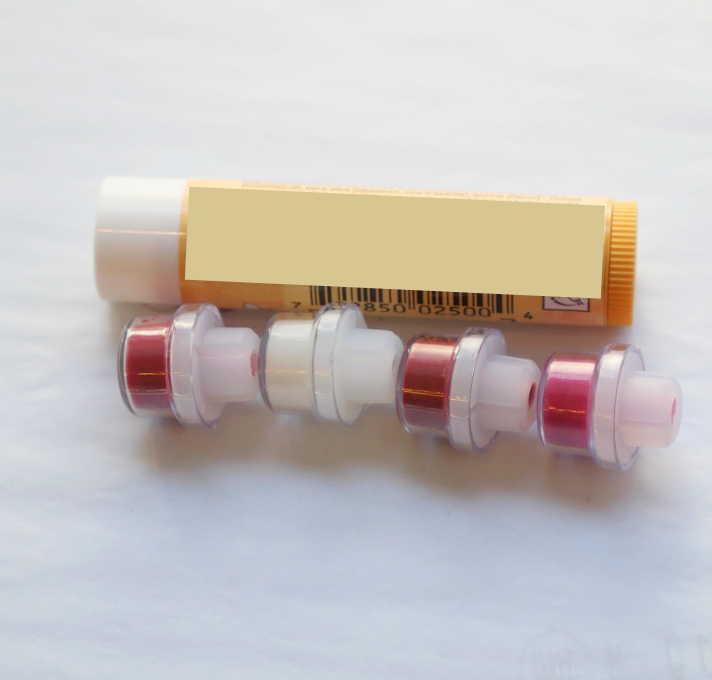 LEXI GOLD REFILLABLE LIP BALM NECKLACE | LiLu Lip Care